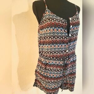 Eye Candy Geometric Patterned Romper (Large But Fits Like‎ A Medium)